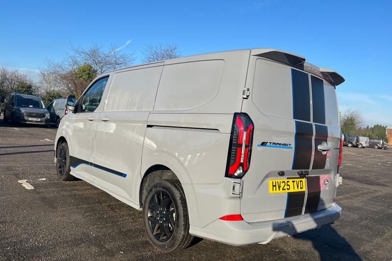 Used Ford Transit Custom 2025 for sale - 77198962: Photo 32