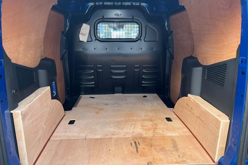Used Ford Transit Courier 2024 for sale - 78077716: Photo 25