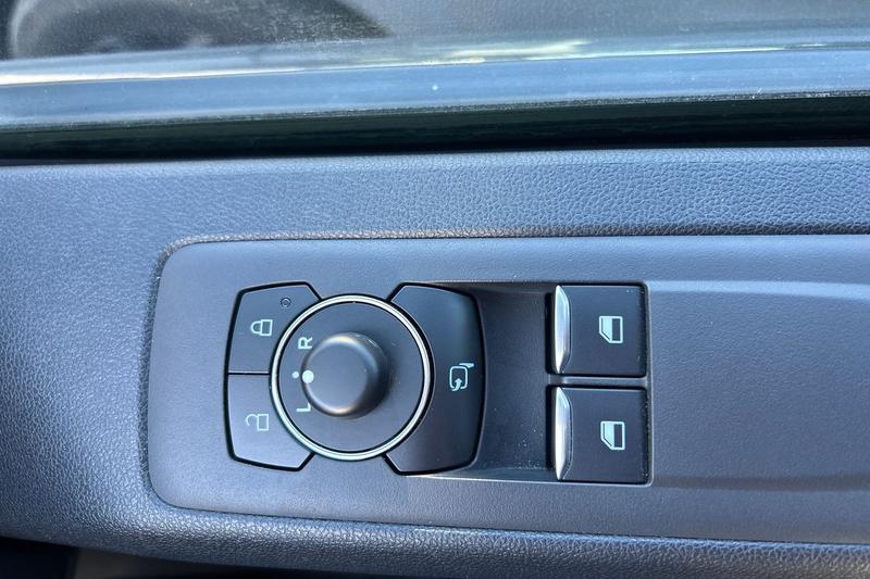 Used Ford Transit Custom for sale - 76887960: Photo 29