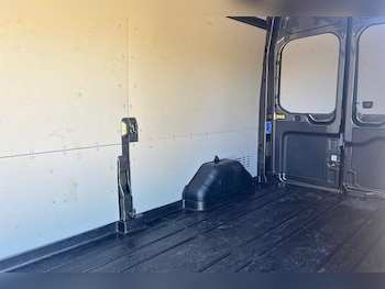 Used Ford Transit 2025 for sale - 78942332: Photo