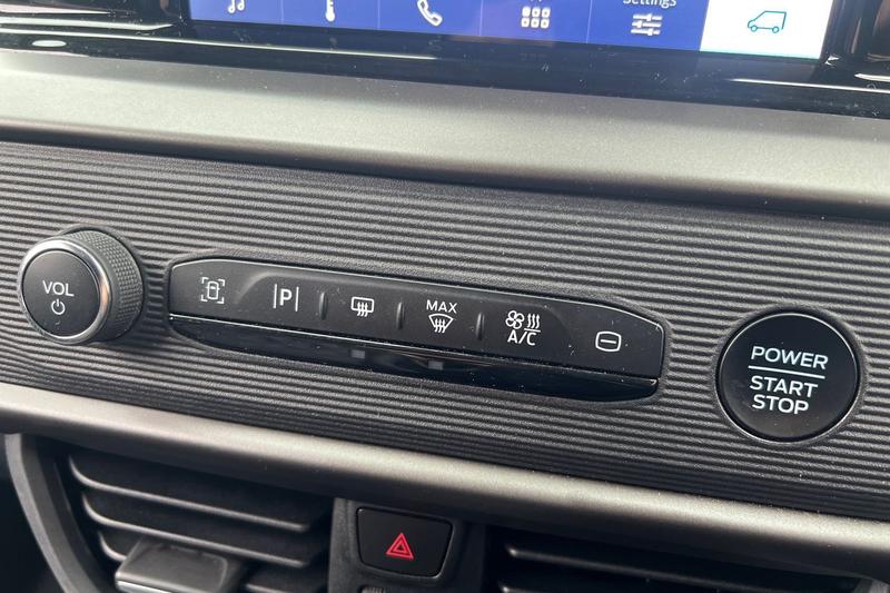 Used Ford Transit Courier 2024 for sale - 77819827: Photo 17