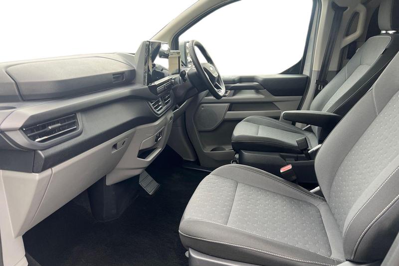 Used Ford Tourneo Custom for sale - 78109445: Photo 3