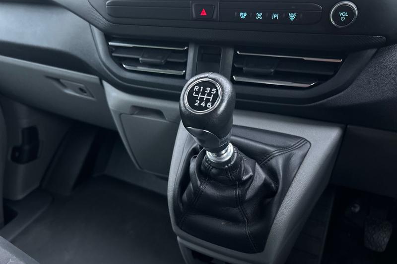 Used Ford Transit Custom 2024 for sale - 76580800: Photo 40