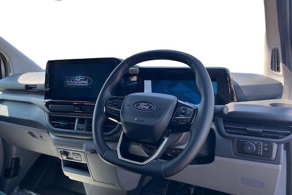 Used Ford E-Transit 2024 for sale - 75982602: Photo 13