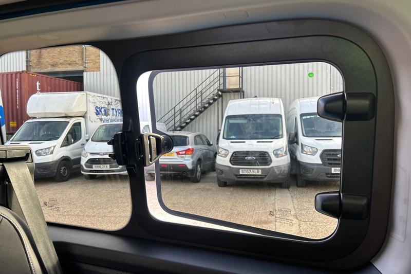 Used Ford Transit Custom 2024 for sale - 76603437: Photo 28