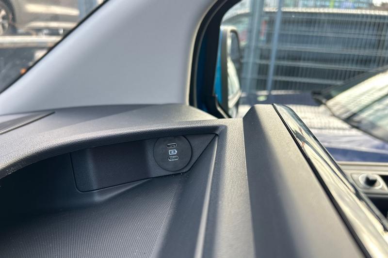 Used Ford Transit Custom 2024 for sale - 76603437: Photo 36