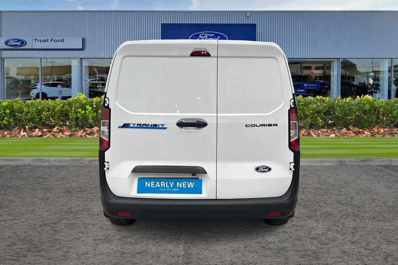 Used Ford Transit Courier 2025 for sale - 77599652: Photo 12