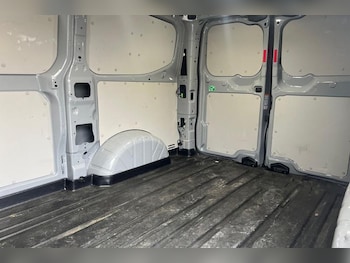 Used Ford Transit Custom 2024 for sale - 77340043: Photo