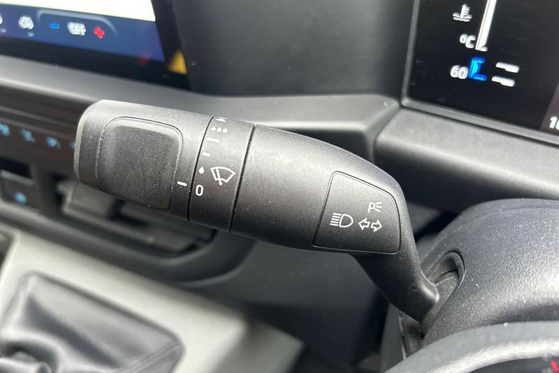 Used Ford Transit Custom 2024 for sale - 77641394: Photo 27