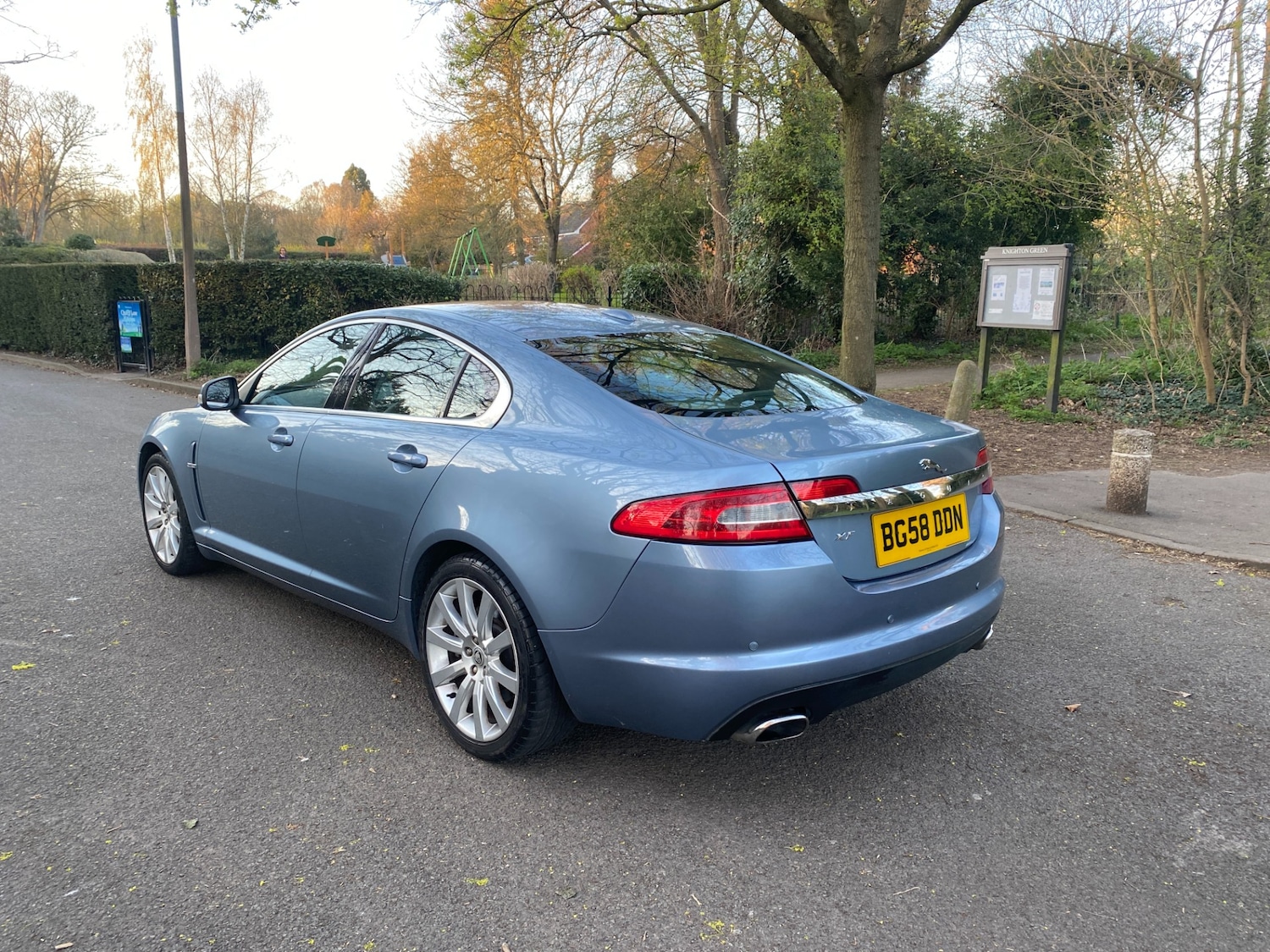 Used Jaguar XF 2008 for sale - 74634883: Photo 4