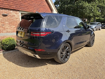 Used Land Rover Discovery 2019 for sale - 79124400: Photo