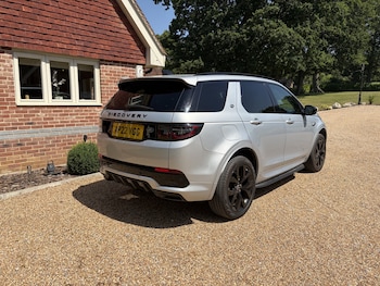 Used Land Rover Discovery Sport 2022 for sale - 79124493: Photo