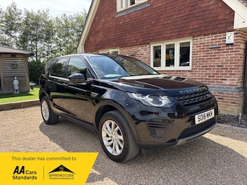 Used Land Rover Discovery Sport 2018 for sale - 79124460: Photo