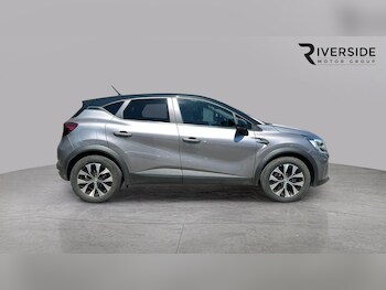 Used Renault Captur 2023 for sale - 79317509: Photo