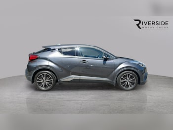 Used Toyota C-HR 2017 for sale - 79317528: Photo