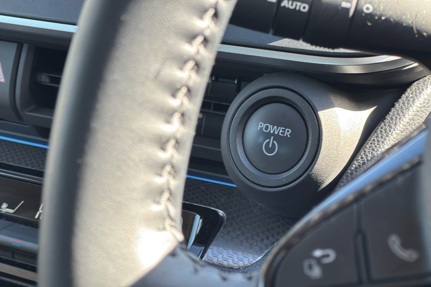 Used Toyota Prius 2025 for sale - 78078680: Photo 22