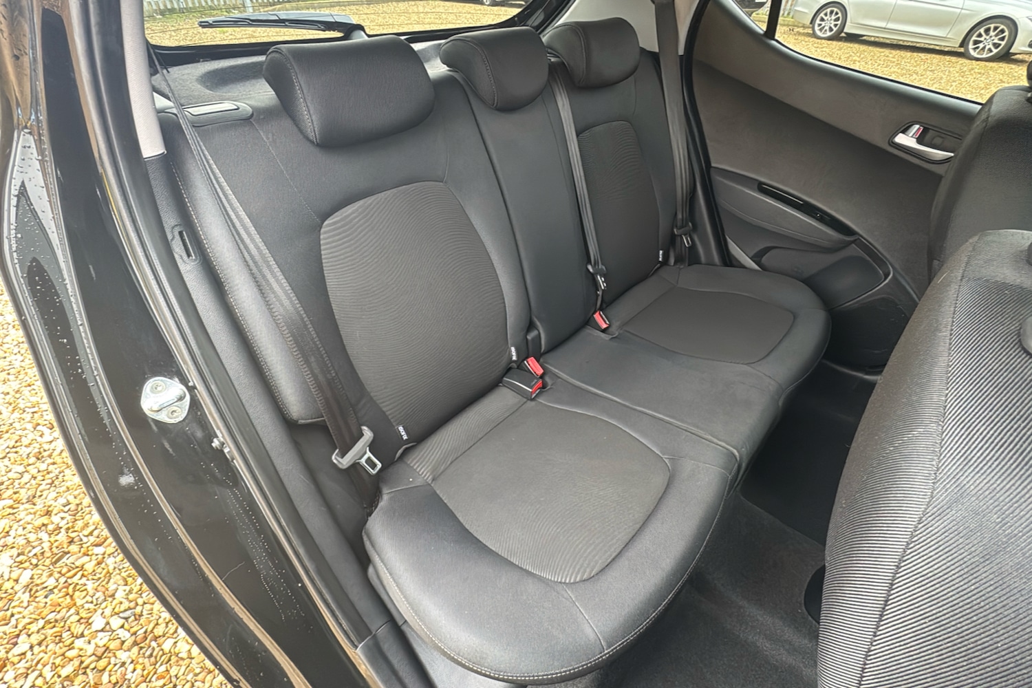 Used Hyundai i10 2017 for sale - 77283611: Photo 12