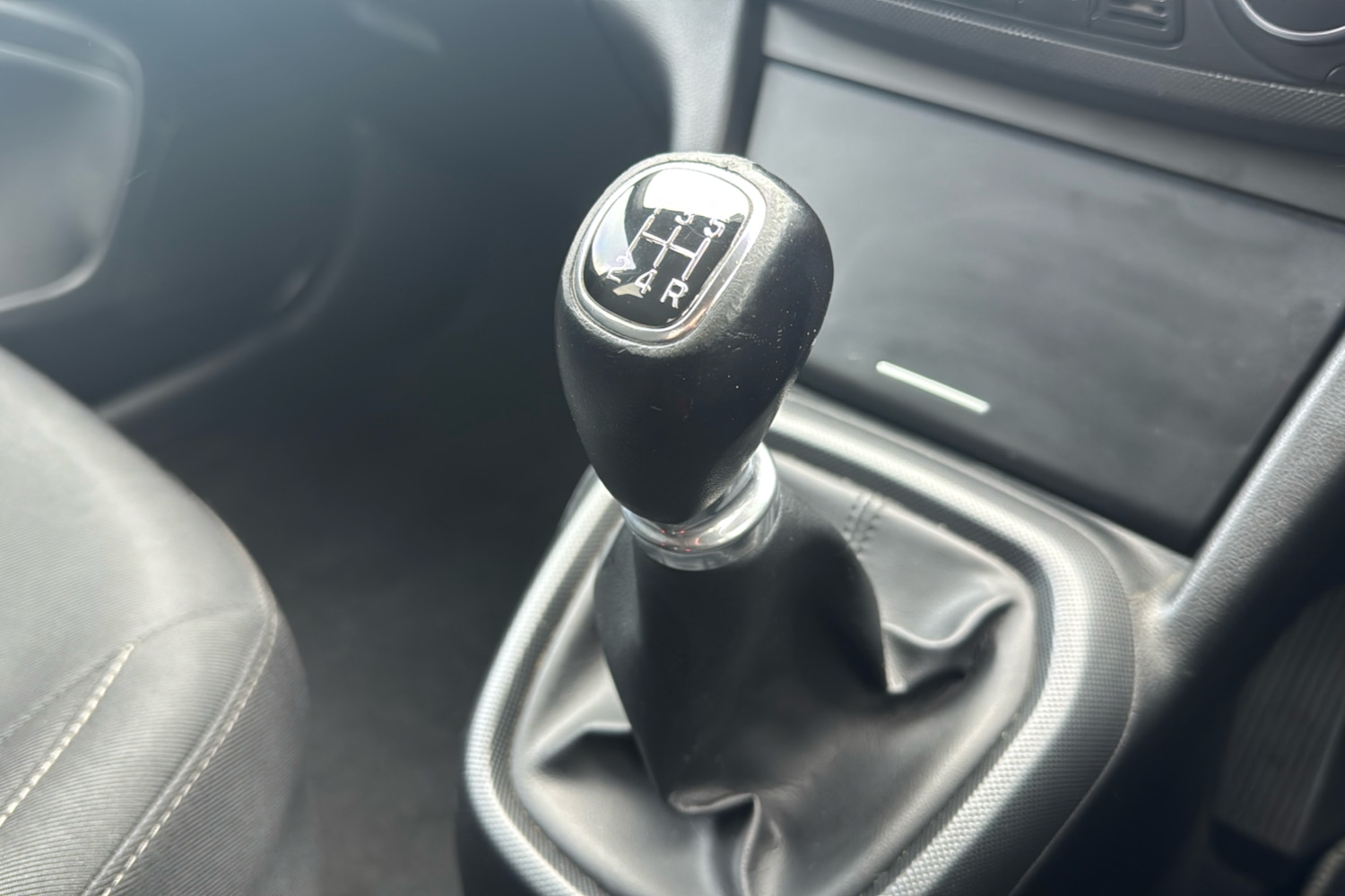 Used Hyundai i10 2017 for sale - 77283611: Photo 13