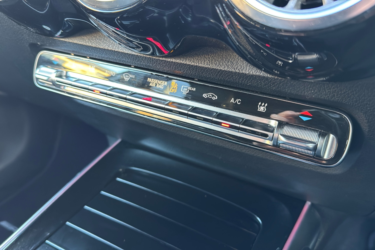 Used Mercedes-Benz EQB 2024 for sale - 76789804: Photo 16