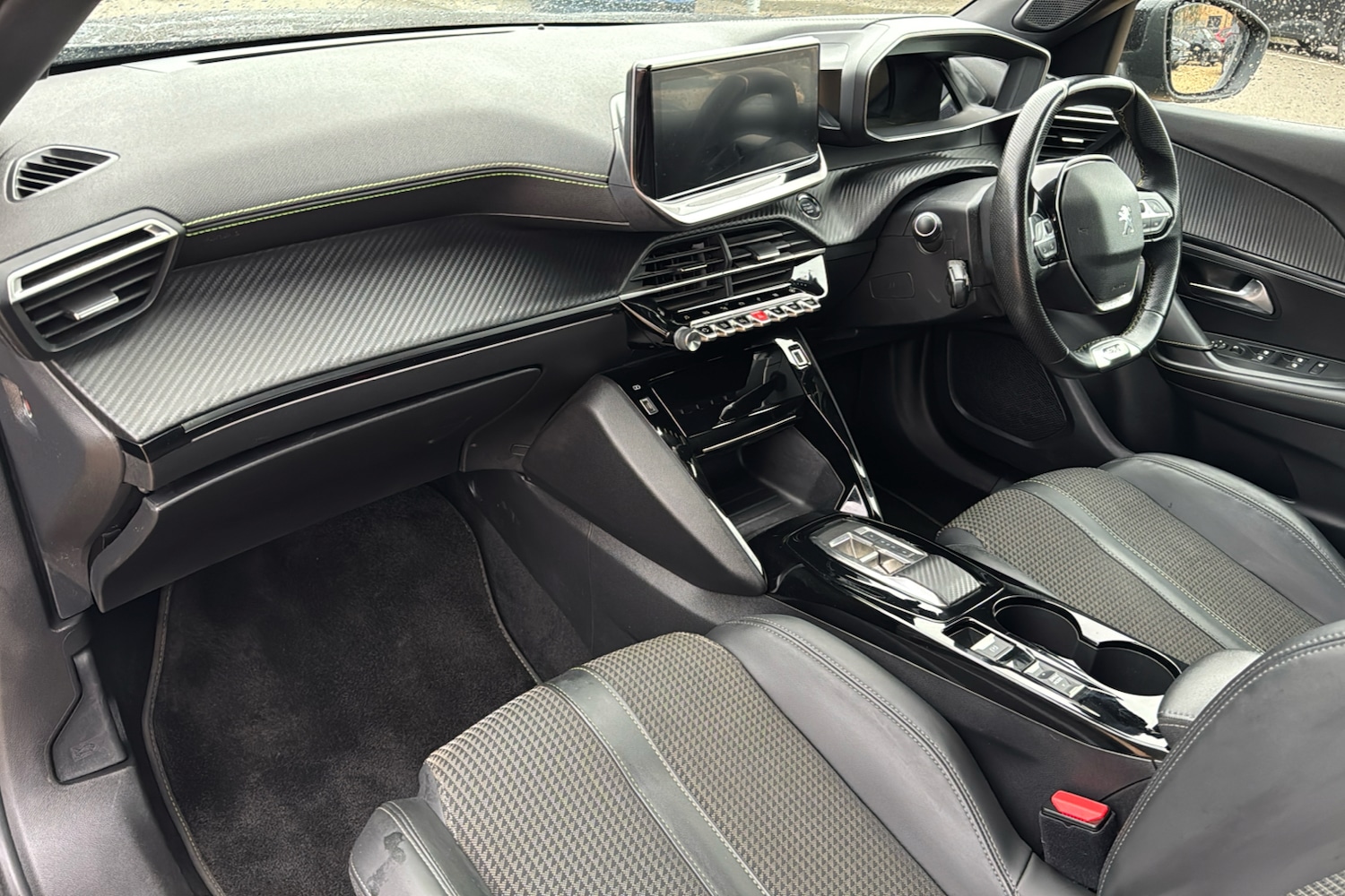 Used Peugeot E-2008 2023 for sale - 77649512: Photo 11