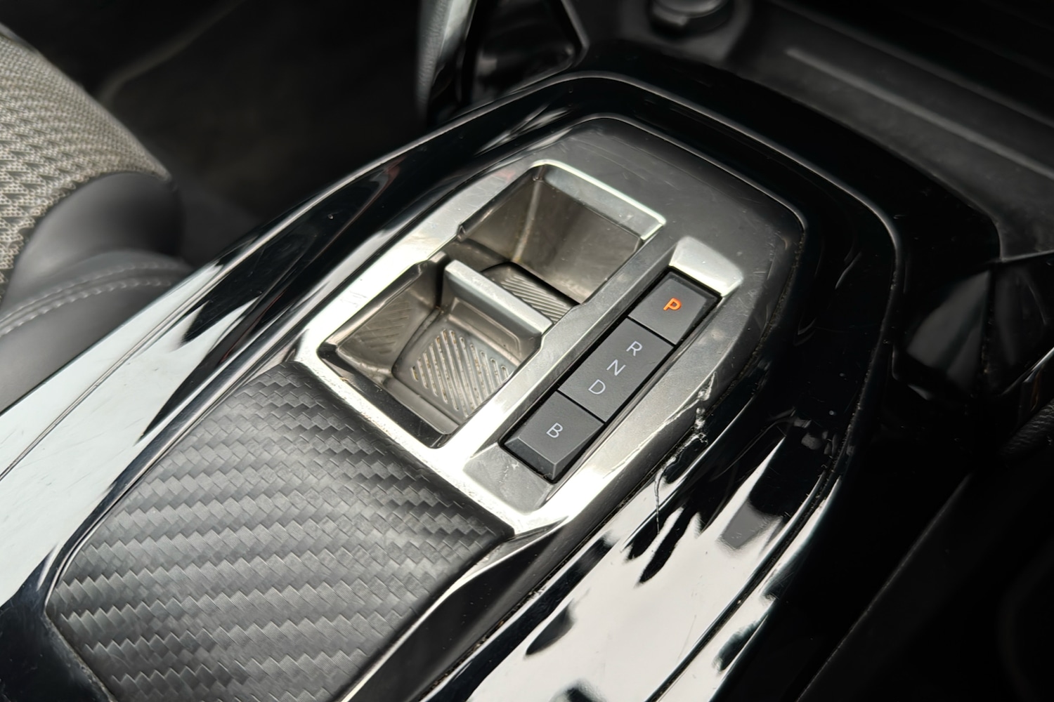 Used Peugeot E-2008 2023 for sale - 77649512: Photo 13