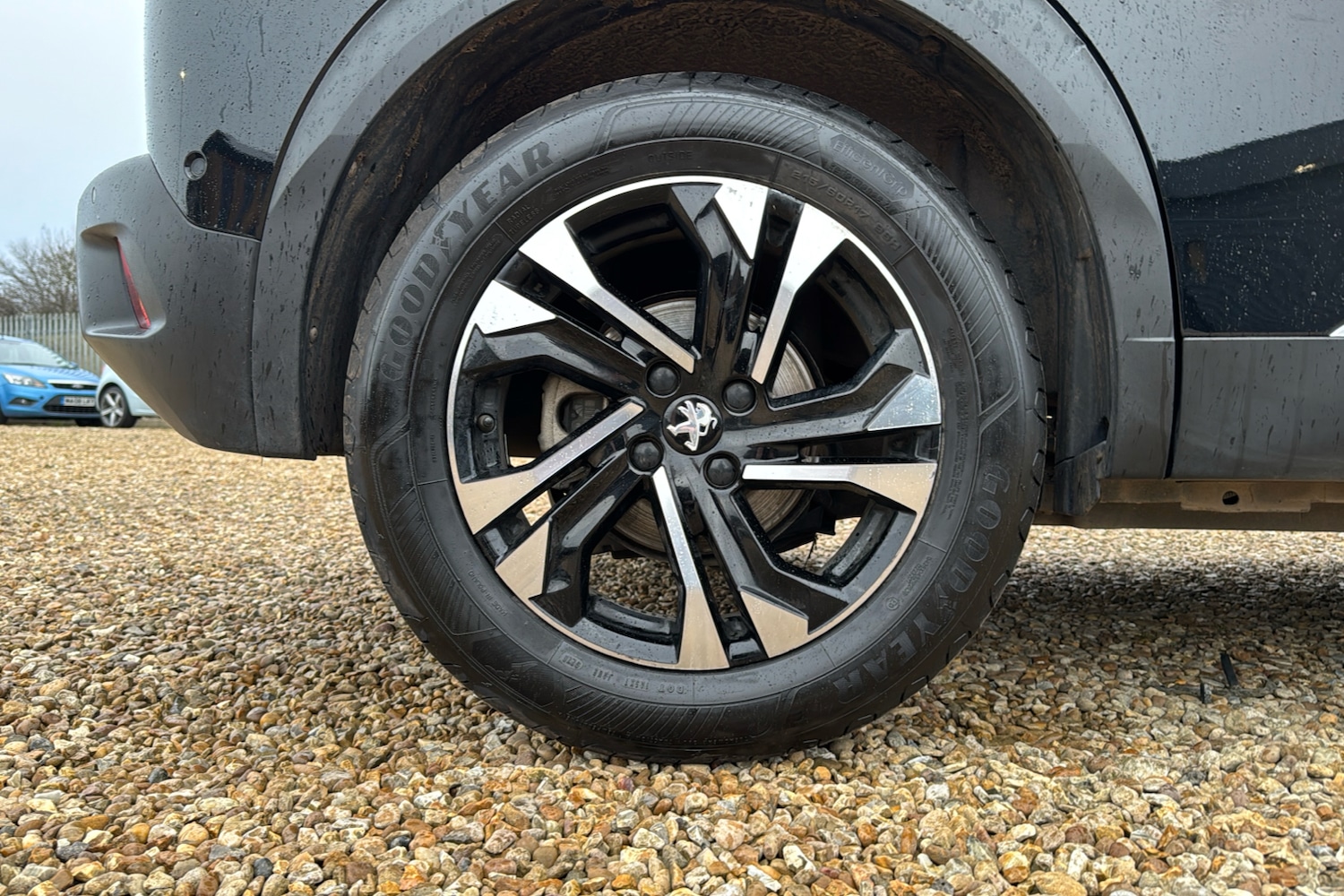 Used Peugeot E-2008 2023 for sale - 77649512: Photo 8