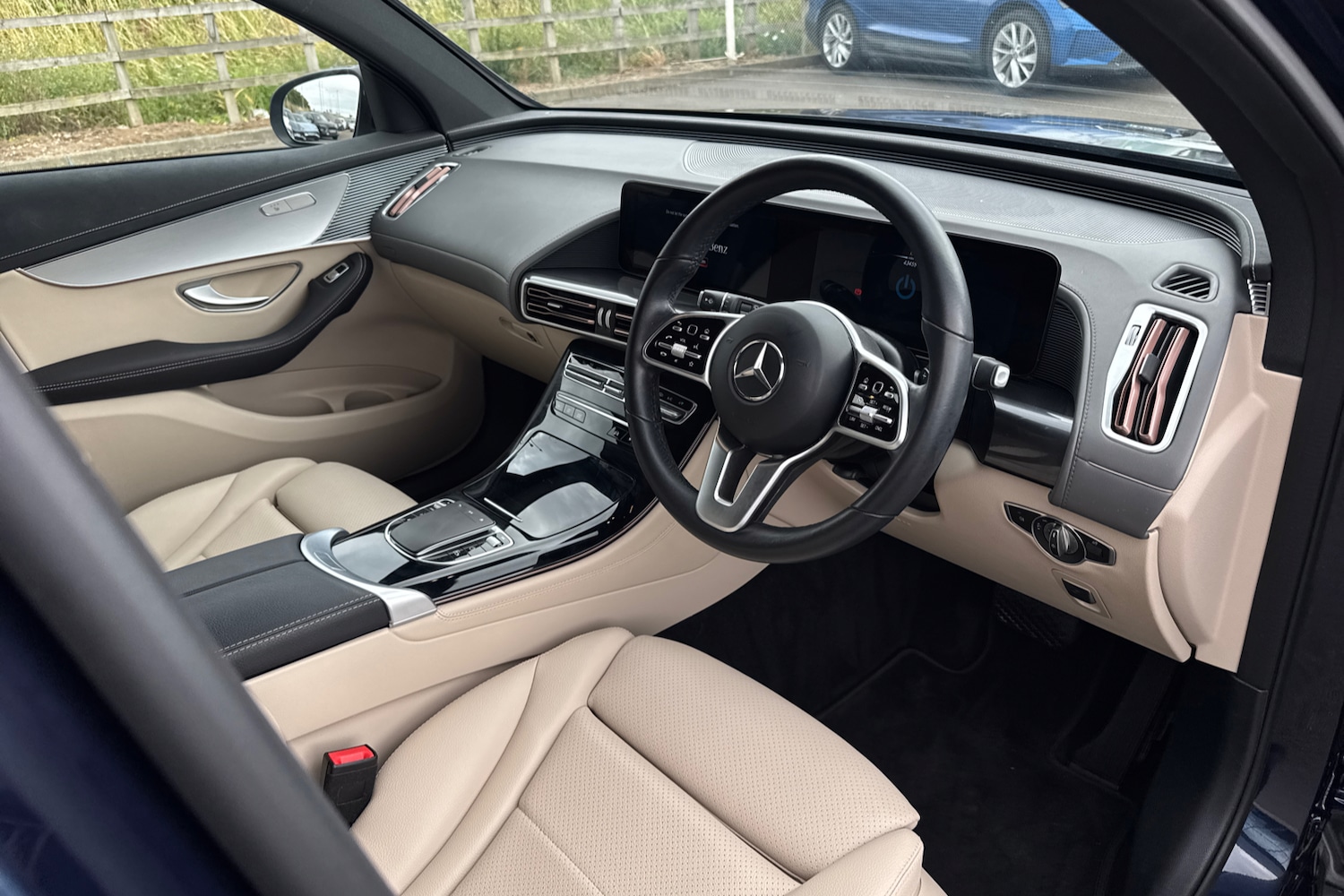 Used Mercedes-Benz EQC 2022 for sale - 76077018: Photo 10