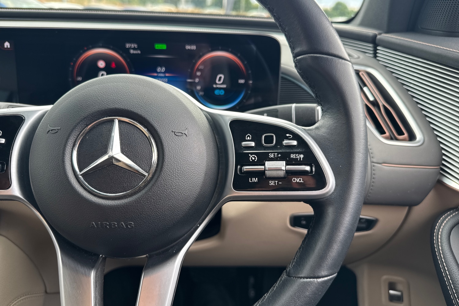 Used Mercedes-Benz EQC 2022 for sale - 76077018: Photo 17