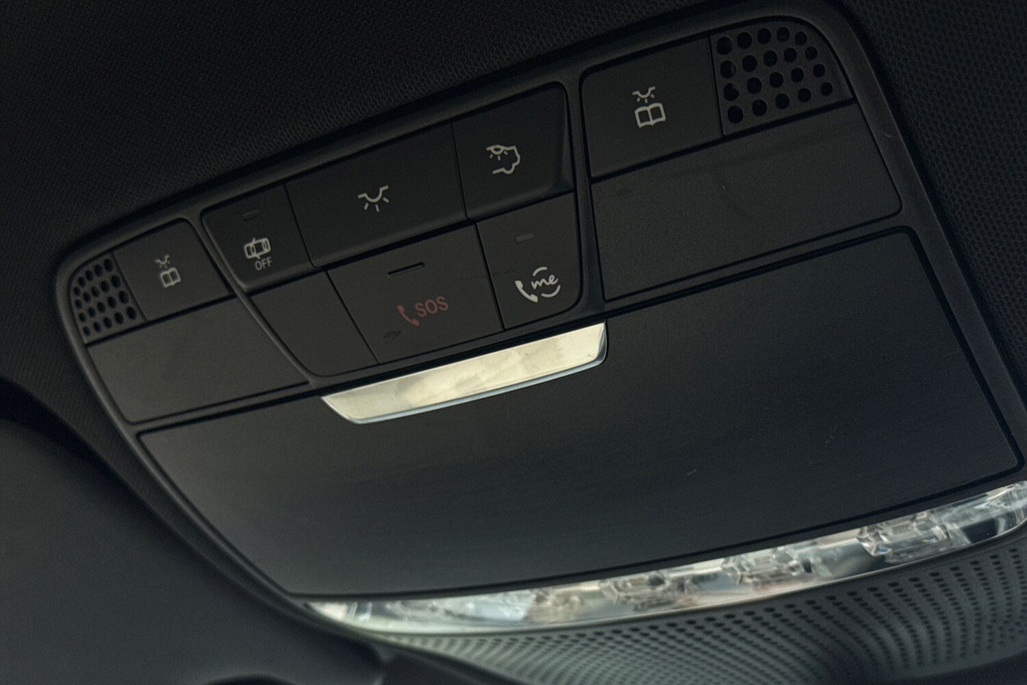 Used Mercedes-Benz EQC 2022 for sale - 76077018: Photo 41