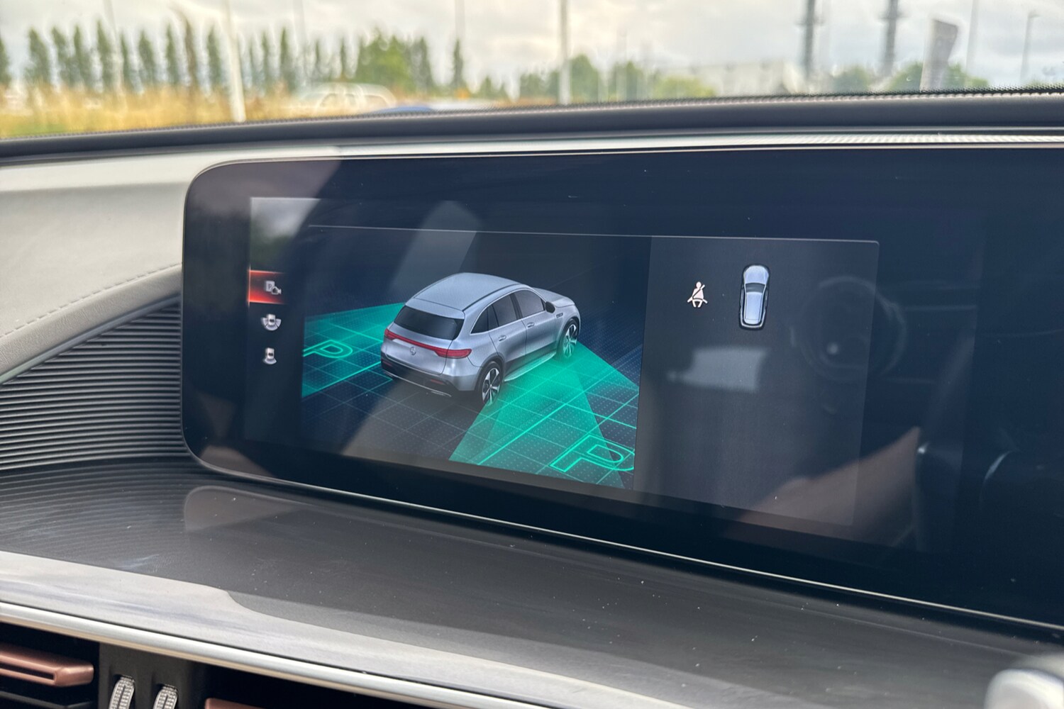 Used Mercedes-Benz EQC 2022 for sale - 76077018: Photo 43