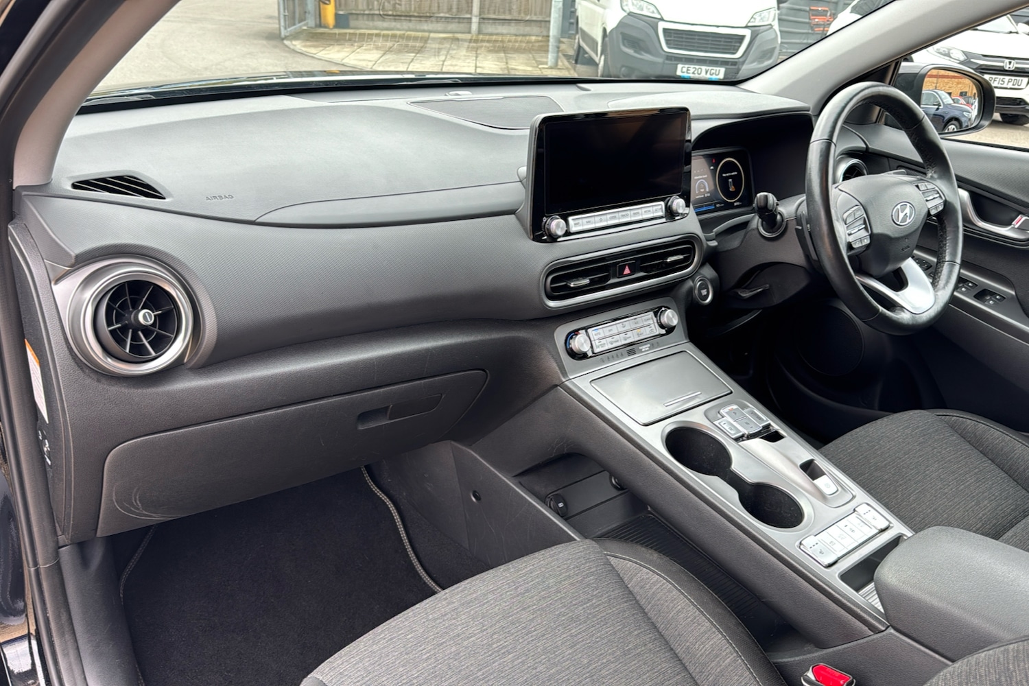 Used Hyundai KONA 2023 for sale - 77077666: Photo 11