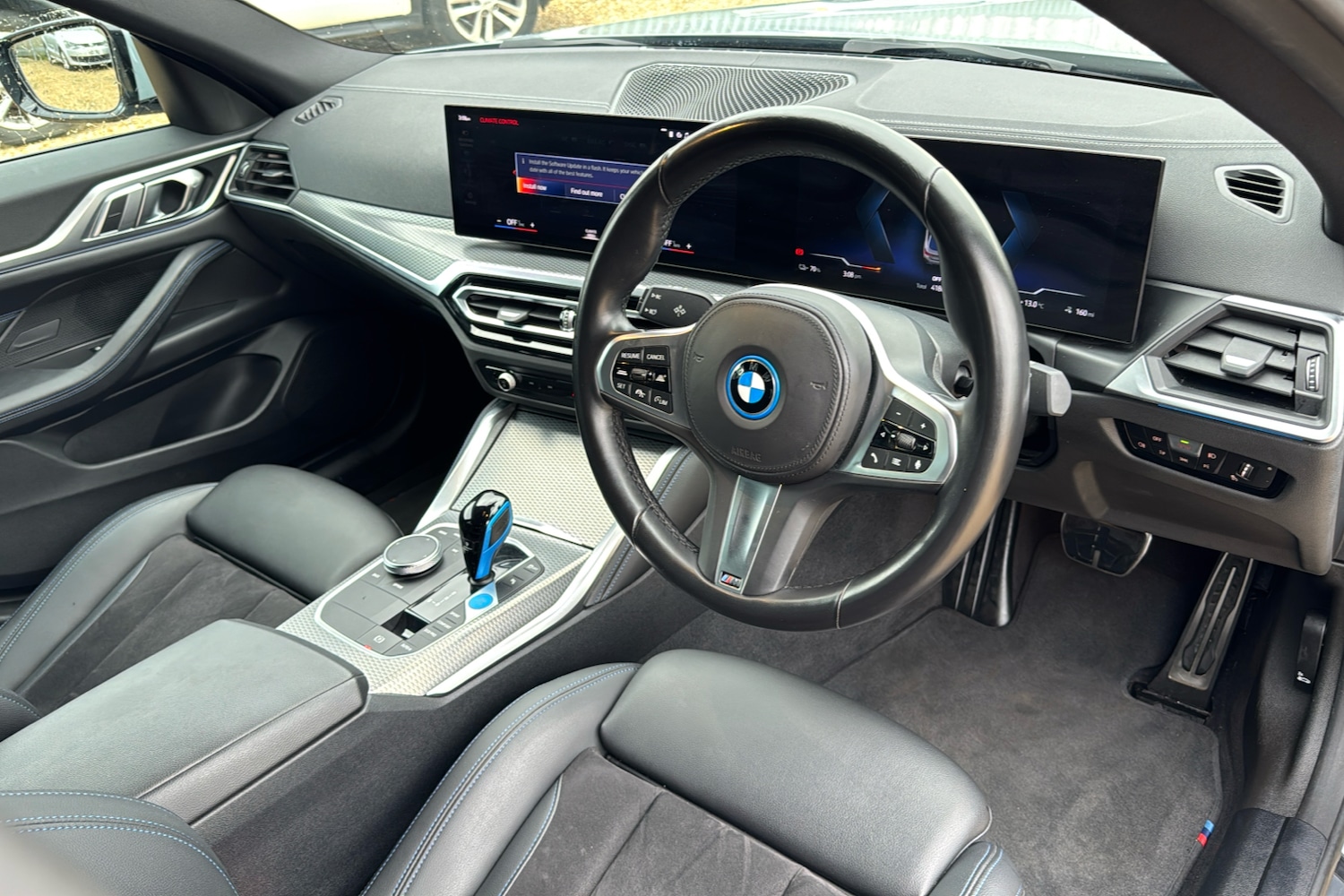 Used BMW i4 2022 for sale - 76875992: Photo 10