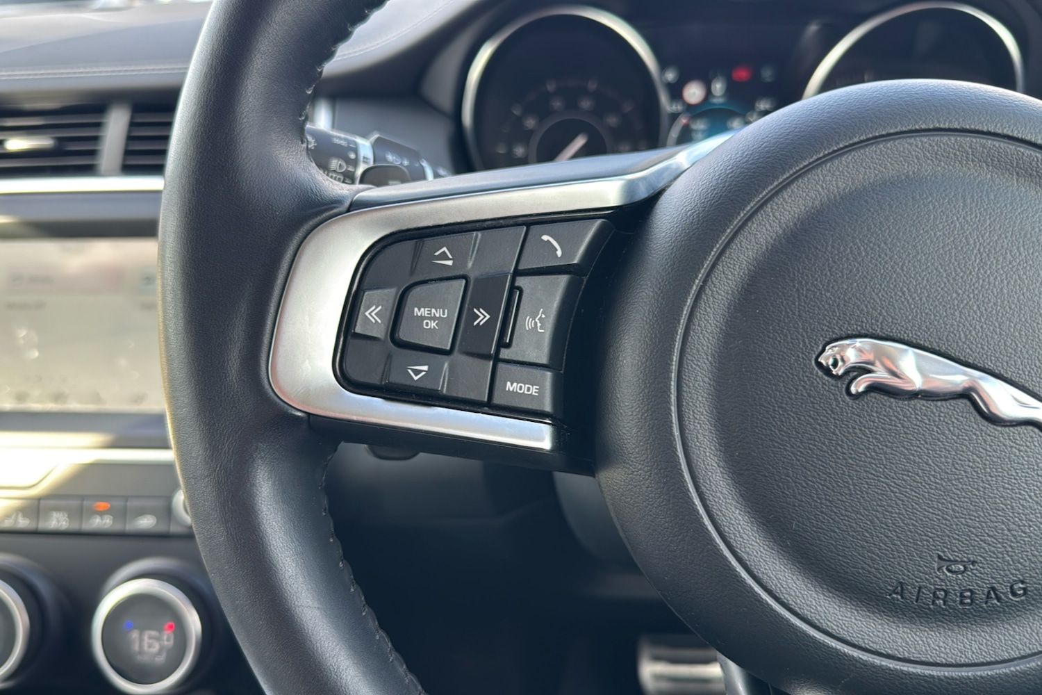 Used Jaguar E-Pace 2020 for sale - 76006546: Photo 16