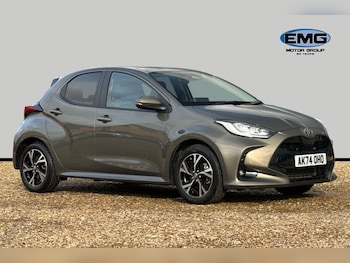 Used Toyota Yaris 2024 for sale - 77500735: Photo