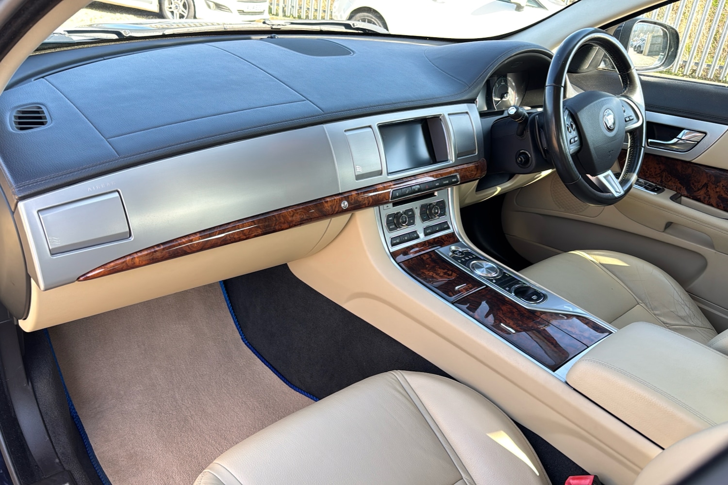 Used Jaguar XF 2014 for sale - 77776246: Photo 11