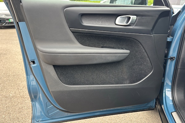 Used Volvo C40 2022 for sale - 76262588: Photo 36