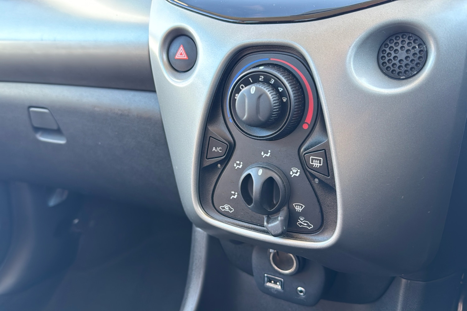 Used Citroen C1 2015 for sale - 77946855: Photo 15