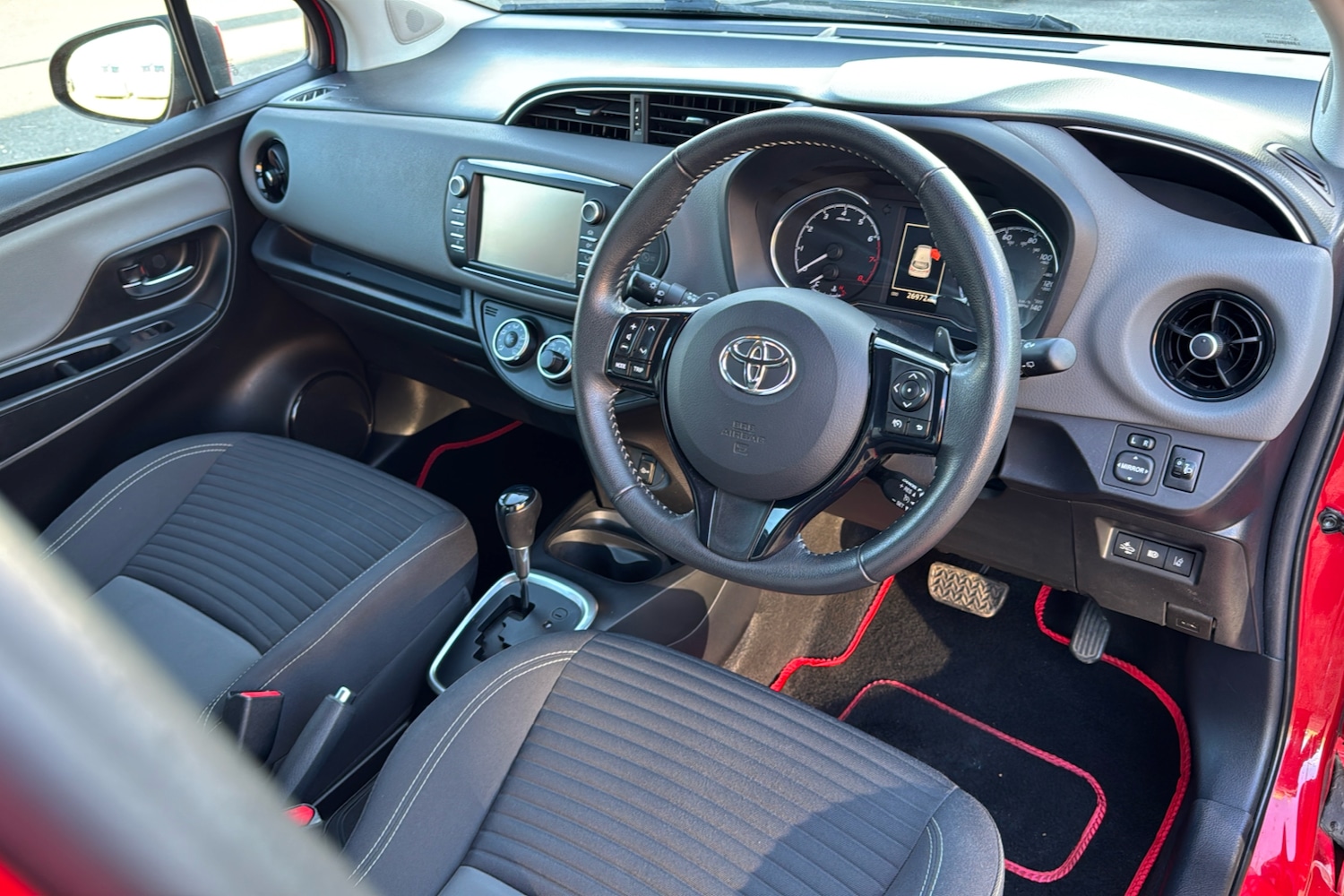Used Toyota Yaris 2019 for sale - 76774486: Photo 10