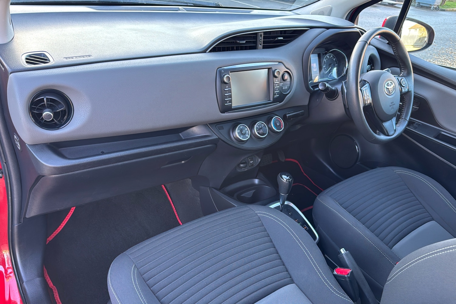 Used Toyota Yaris 2019 for sale - 76774486: Photo 11