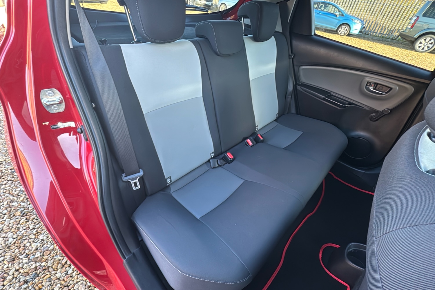 Used Toyota Yaris 2019 for sale - 76774486: Photo 12