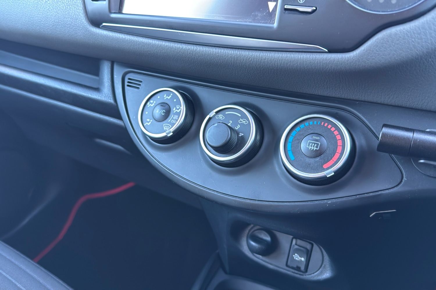 Used Toyota Yaris 2019 for sale - 76774486: Photo 15