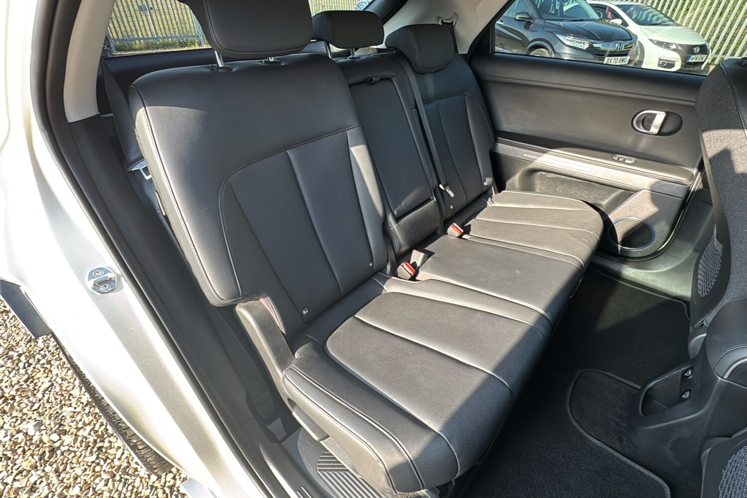 Hyundai Ioniq 5 73kwh Ultimate Hatchback 5dr Electric Auto 217 Ps Electric - Picture 12 of 24