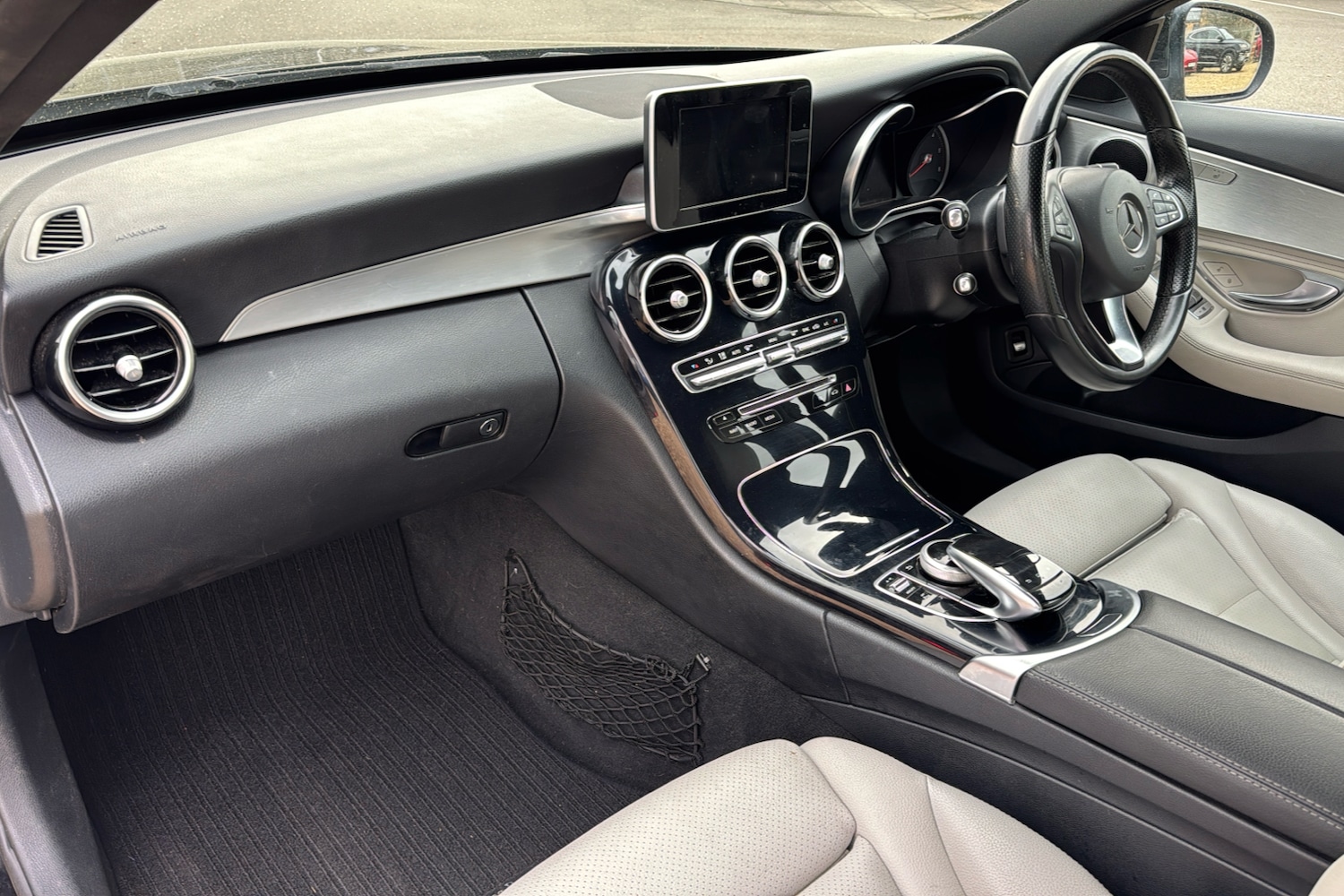 Used Mercedes-Benz C Class 2014 for sale - 77661791: Photo 11