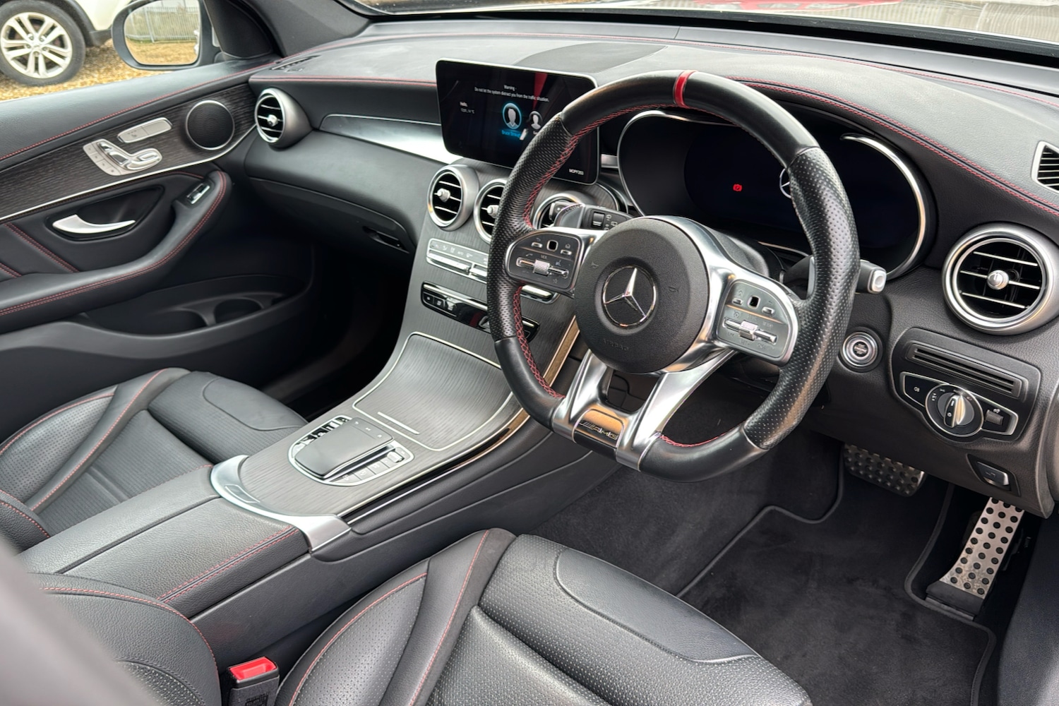 Used Mercedes-Benz GLC 2022 for sale - 76541145: Photo 10