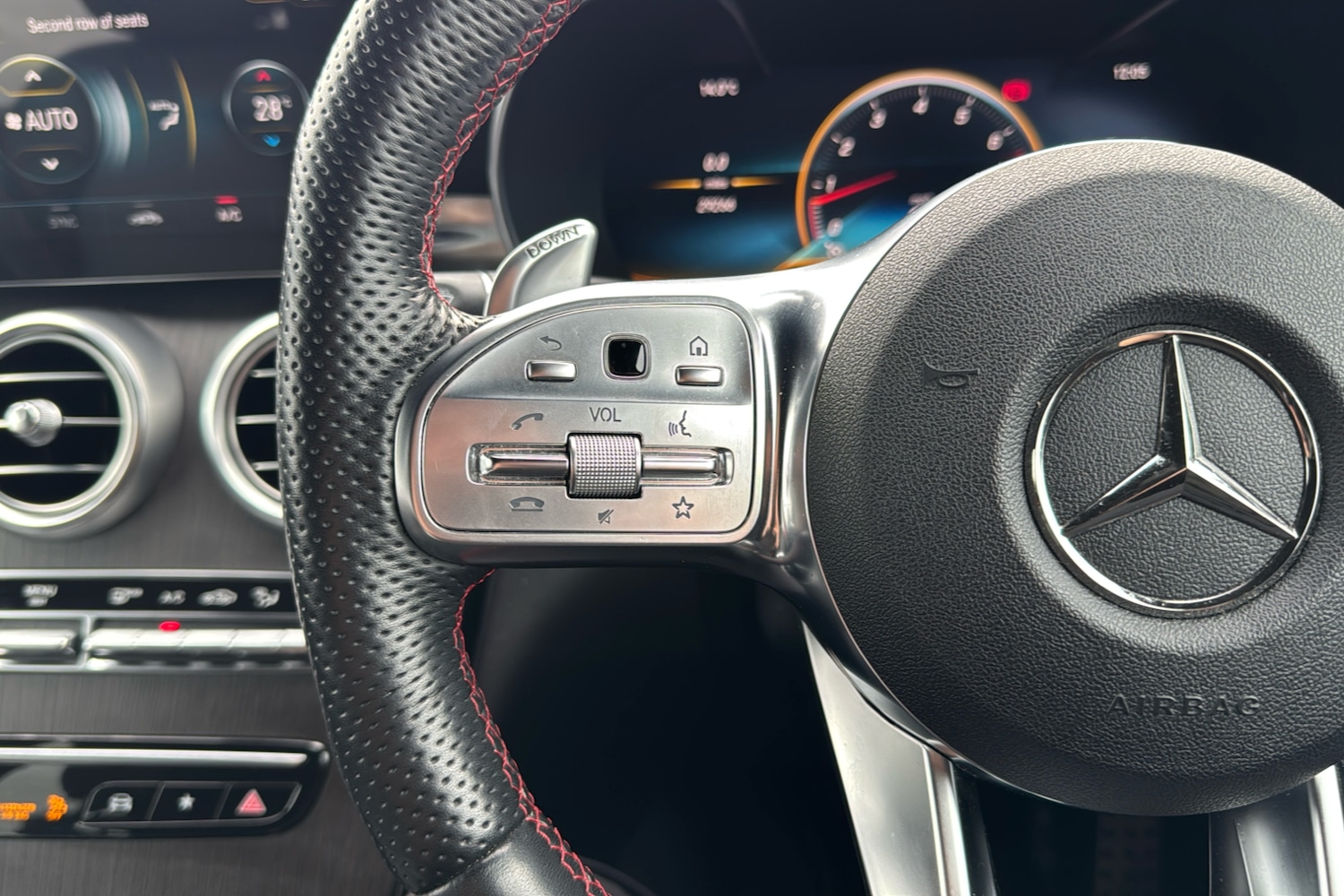 Used Mercedes-Benz GLC 2022 for sale - 76541145: Photo 16