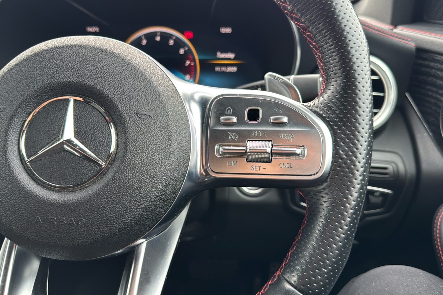 Used Mercedes-Benz GLC 2022 for sale - 76541145: Photo 17