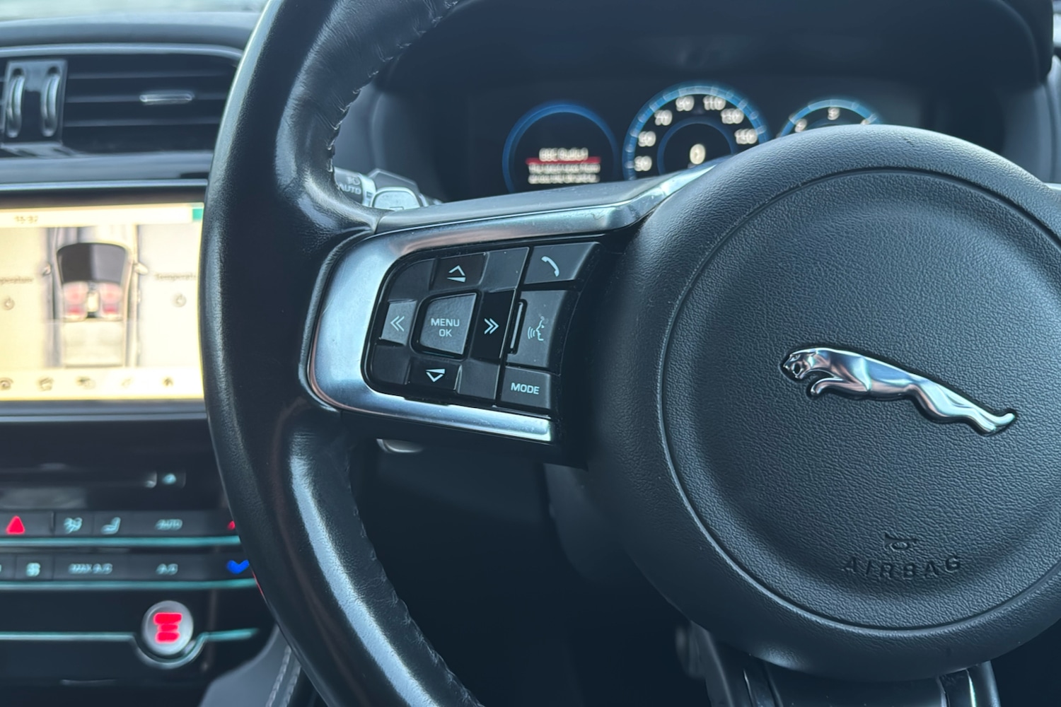 Used Jaguar F-Pace 2017 for sale - 76932018: Photo 16