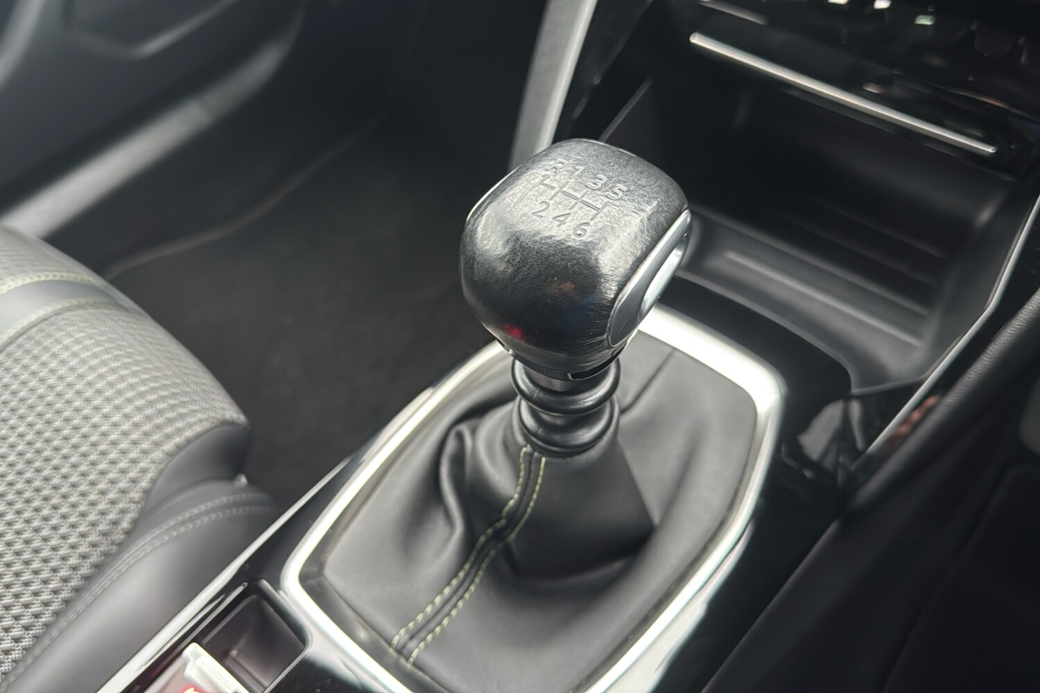 Used Peugeot 2008 2020 for sale - 77351014: Photo 13