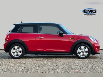 Used MINI Hatch 2018 for sale - 76932013: Photo