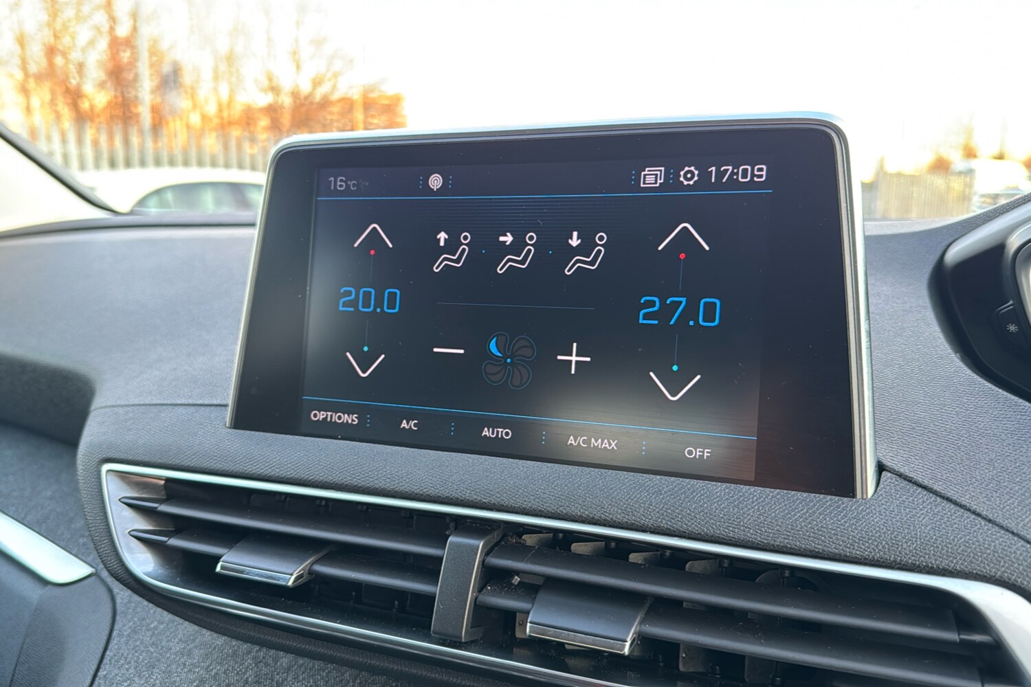 Used Peugeot 3008 2018 for sale - 77649517: Photo 15